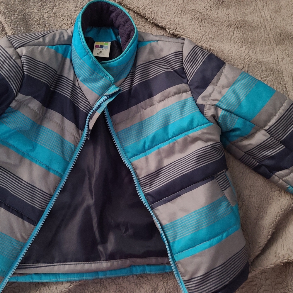 Lightweight puffer jacket